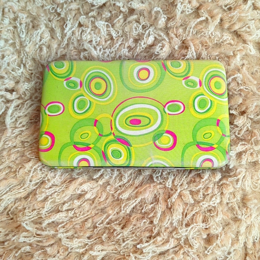 Lime green wallet. See images. As is condition